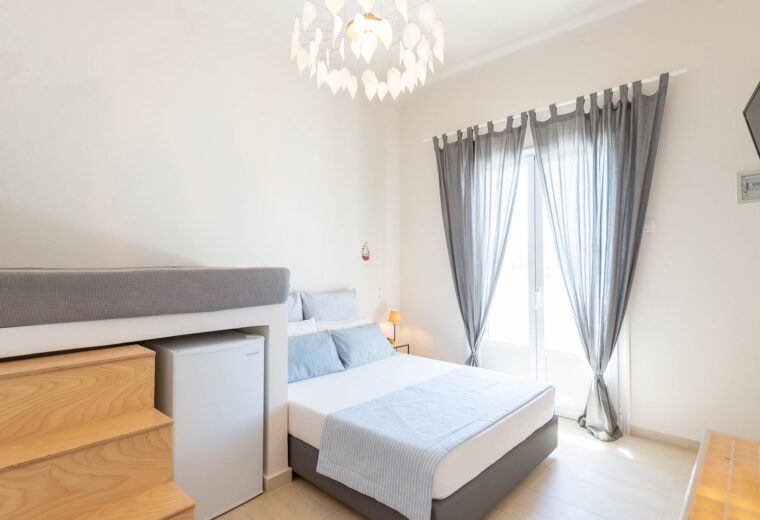 Rooms 12 χτιστά κρεβάτισ