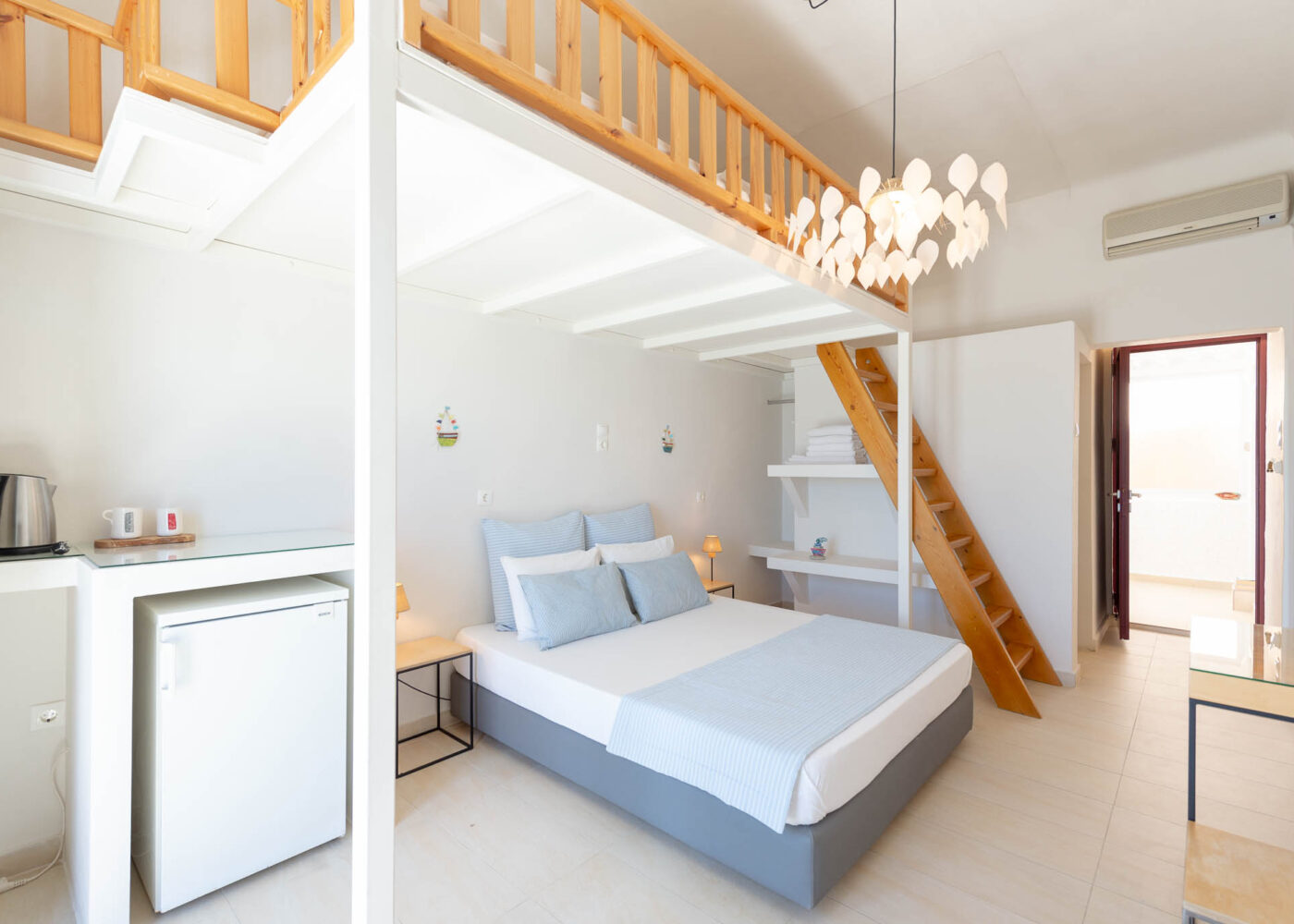 Portfolios 8 Ibaritakis Hotel Emily B3 1 8141