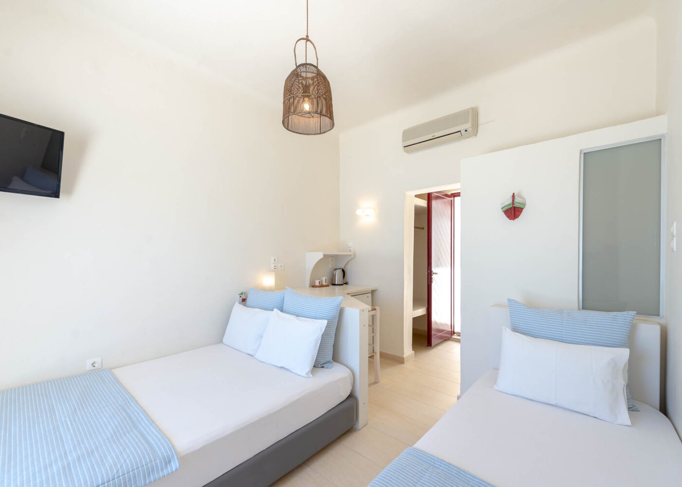 Portfolios 9 Ibaritakis Hotel Emily B4 4 8244